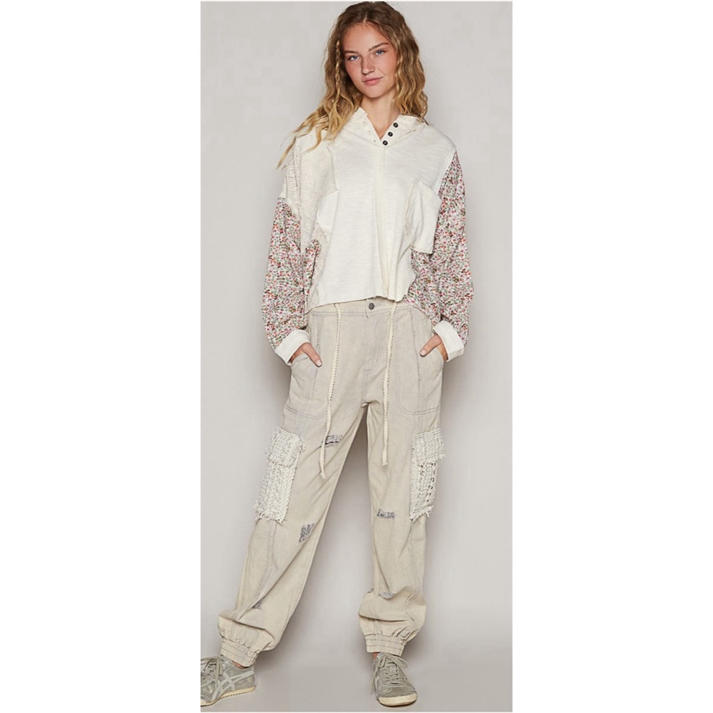 NWOT POL Pistachio Crochet Jogger Pants – High-End Boutique Small - Picture 4 of 5